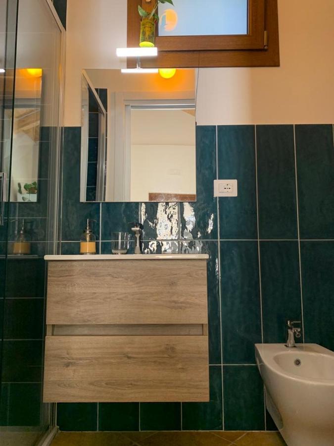 カーヴァ・デ・ティッレーニ La Stanza In Giardino Bed & Breakfast エクステリア 写真